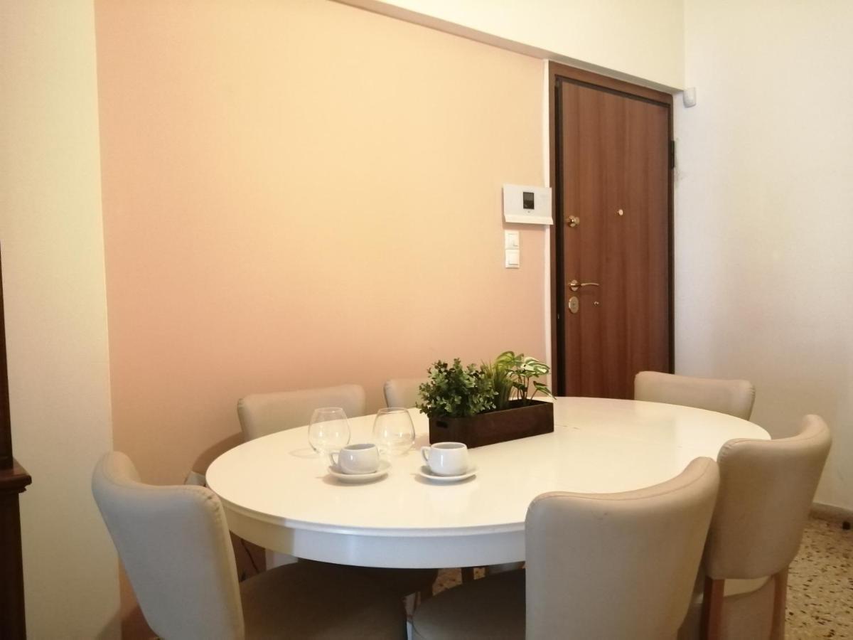 Apartament Full House Near The Center Of Ateny Zewnętrze zdjęcie